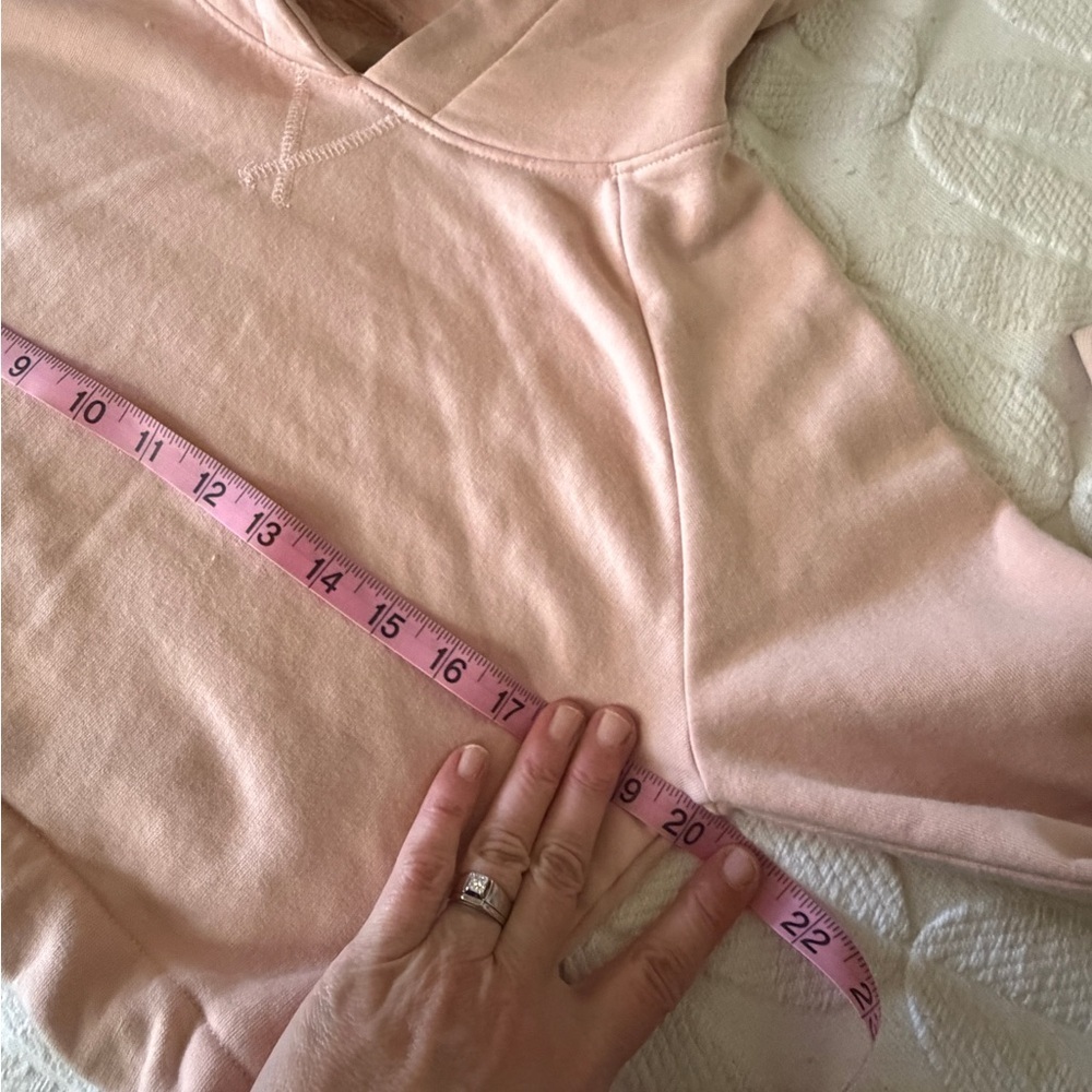 Excellent condition size XS Gymshark Light Pink Blush  Cropped Hoodie - Picture 12 of 13